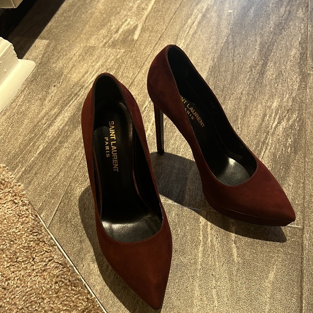 Saint Laurent Gorgeous Dark Red High Heels, amazing for fall, basically new.